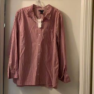 Gap women’s button up, size XXL, new with tags